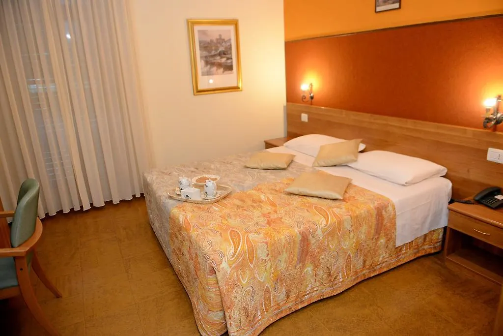 ** Hotel Albergo Altavilla Tirano Italy
