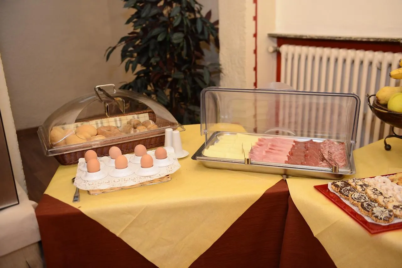 Hotel Albergo Altavilla Tirano